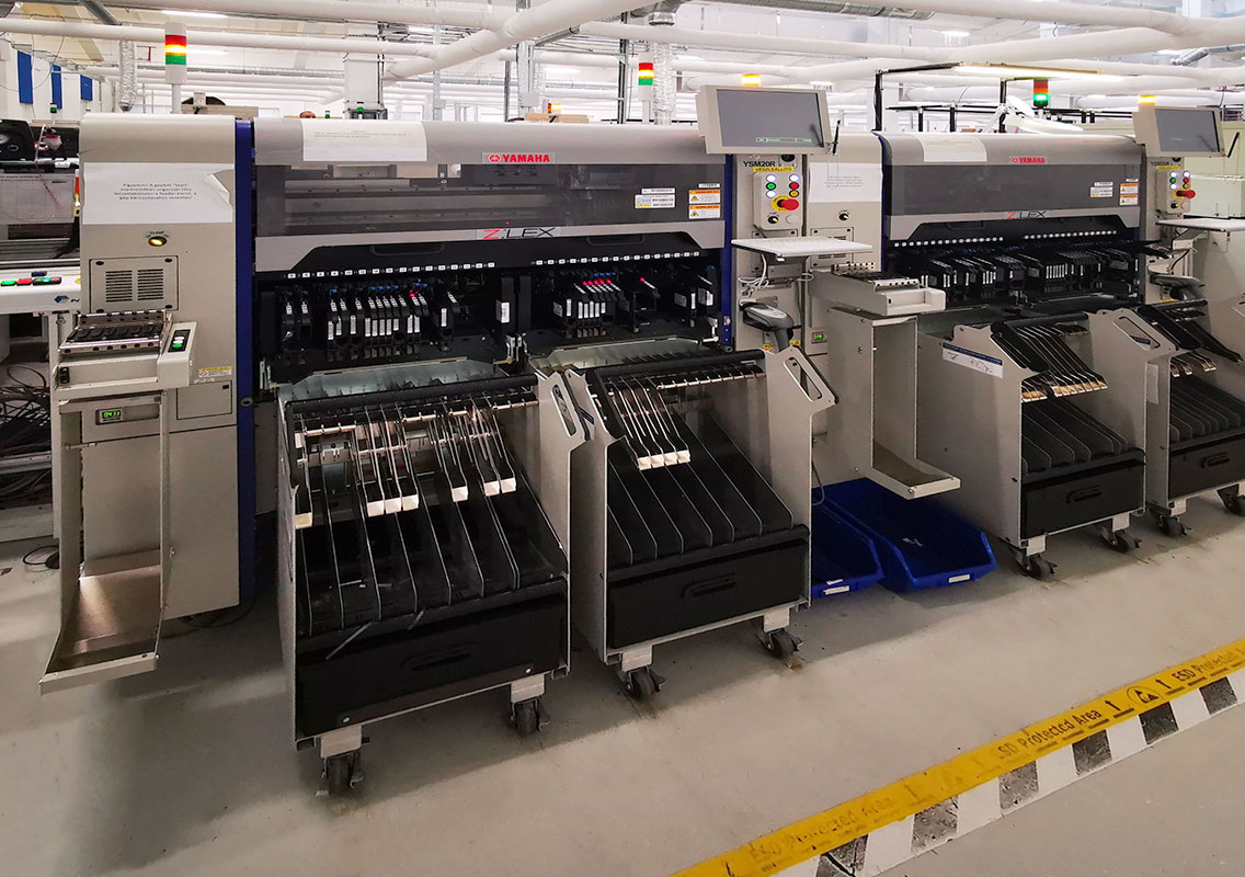 Strojno SMD sestavljanje tiskanih vezij Kontron Electronics Hungary Pecs